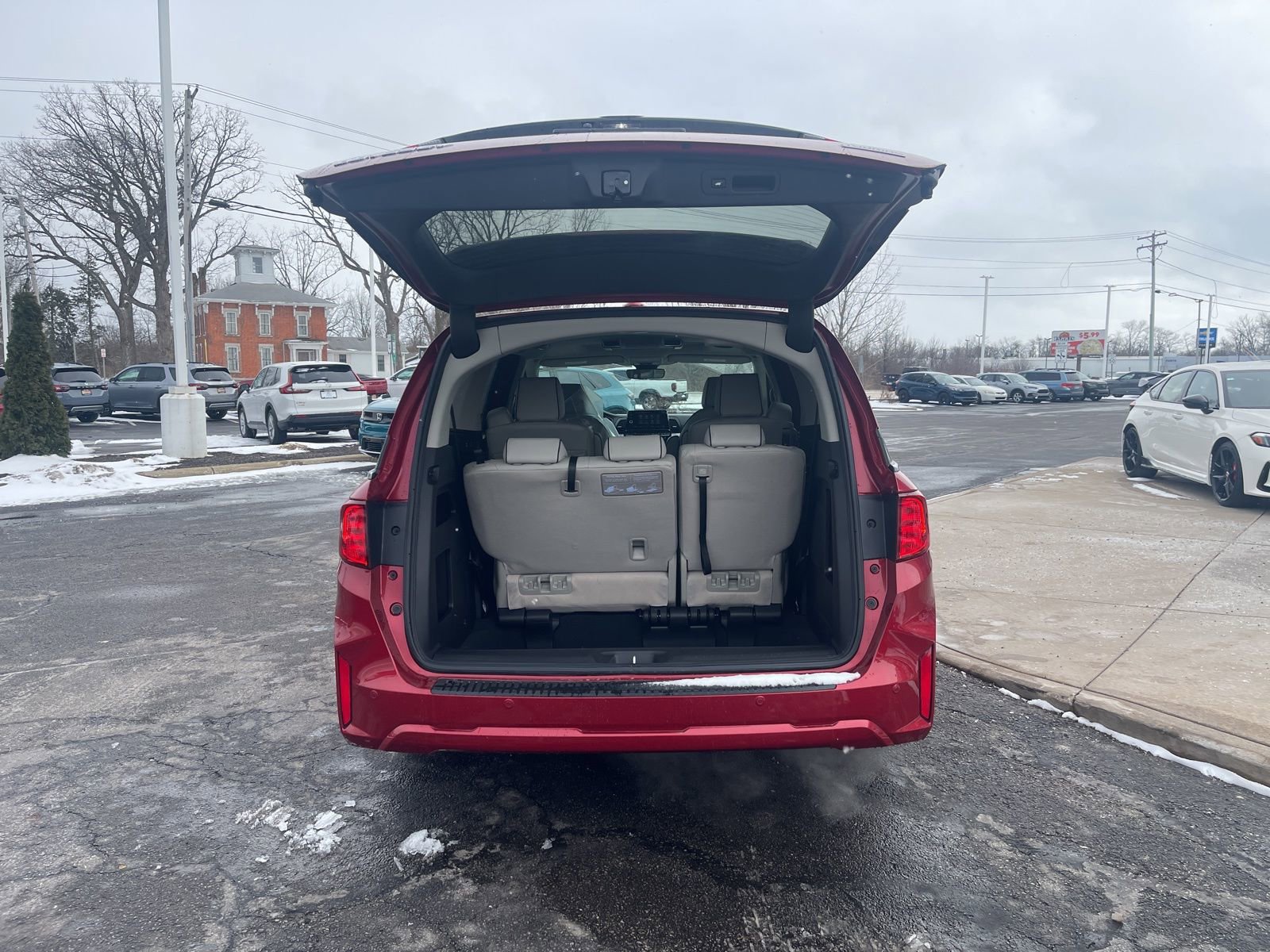New 2026 Honda Odyssey Touring image 15