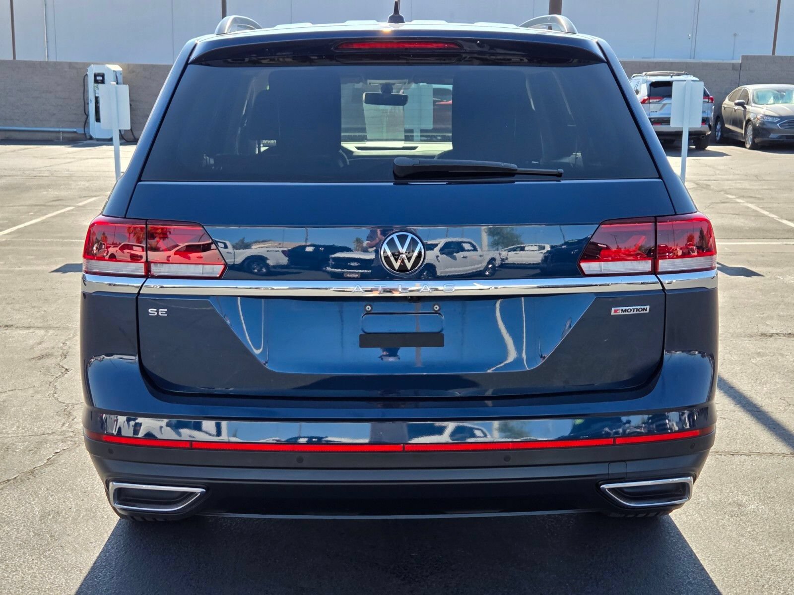 Used 2022 Volkswagen Atlas SE w/ Panoramic Sunroof Package AWD/4WD image 5