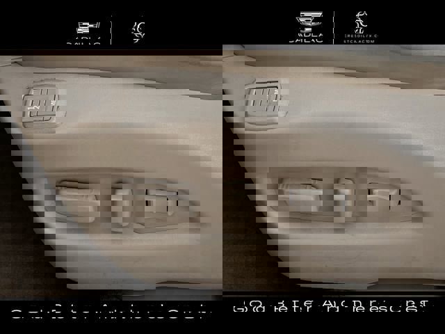 Used 2013 Cadillac SRX Luxury w/ Driver Awareness Package image 25