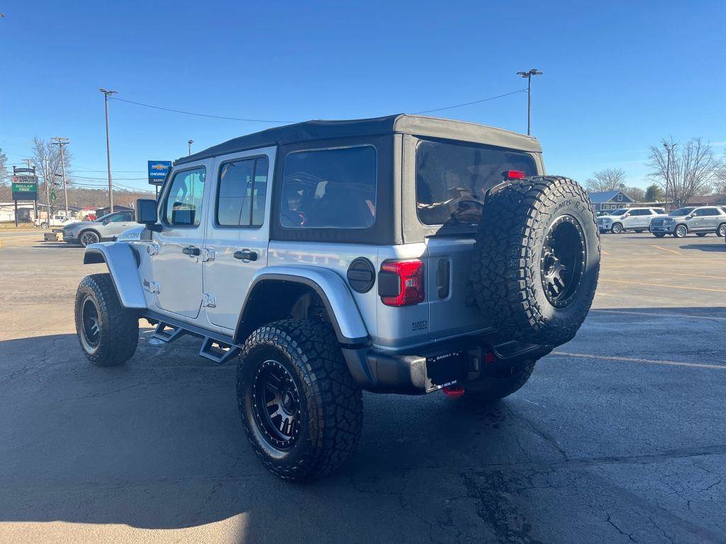 Used 2022 Jeep Wrangler Unlimited Rubicon w/ Steel Bumper Group AWD/4WD image 3