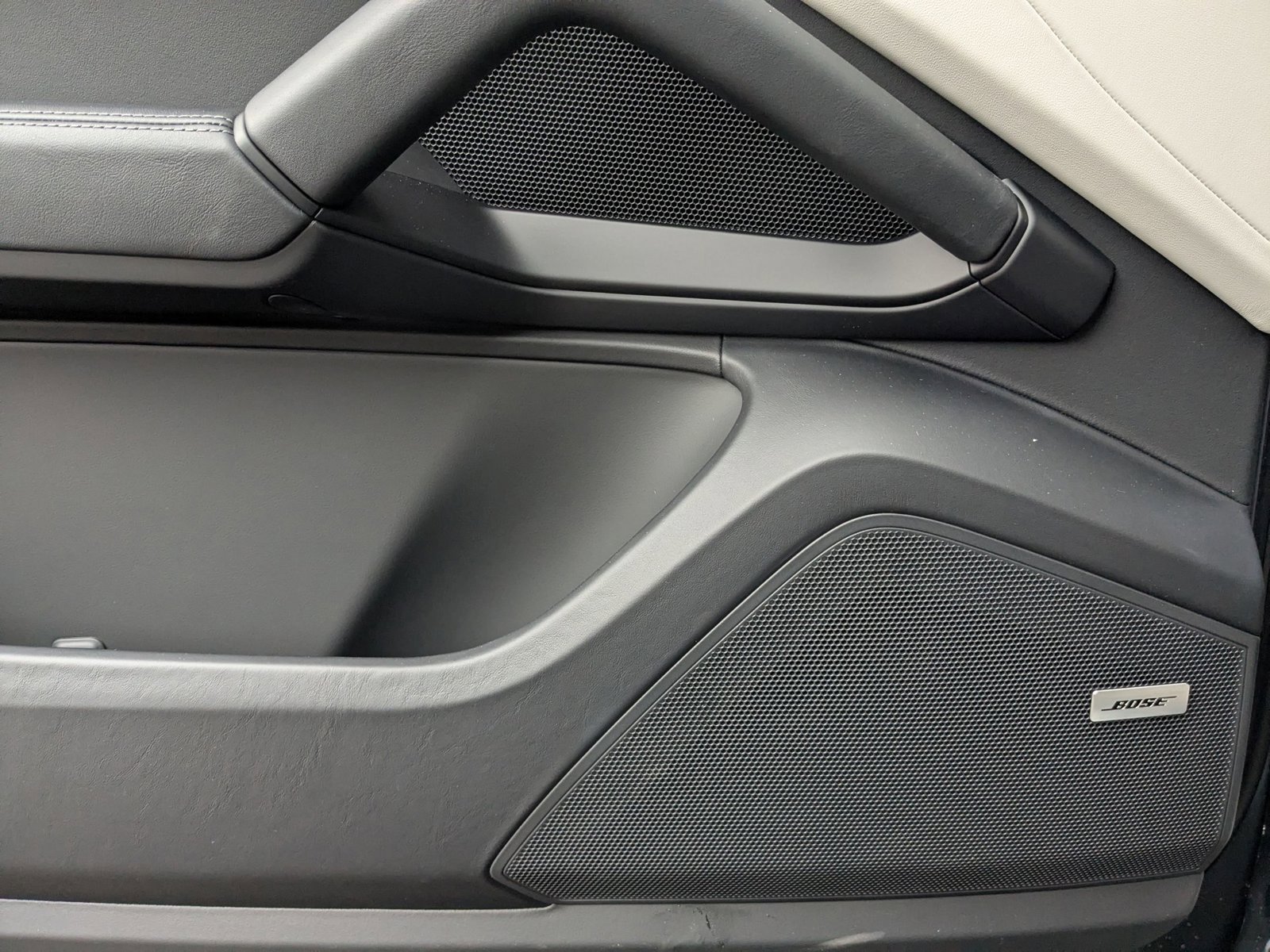 New 2026 Porsche Cayenne Coupe image 14