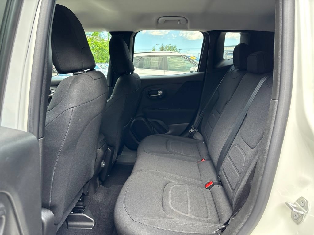 Used 2021 Jeep Renegade Latitude AWD/4WD image 26