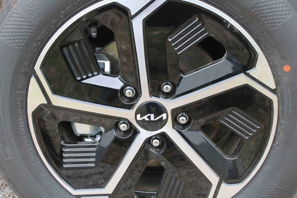 New 2026 Kia Niro EX FWD image 18
