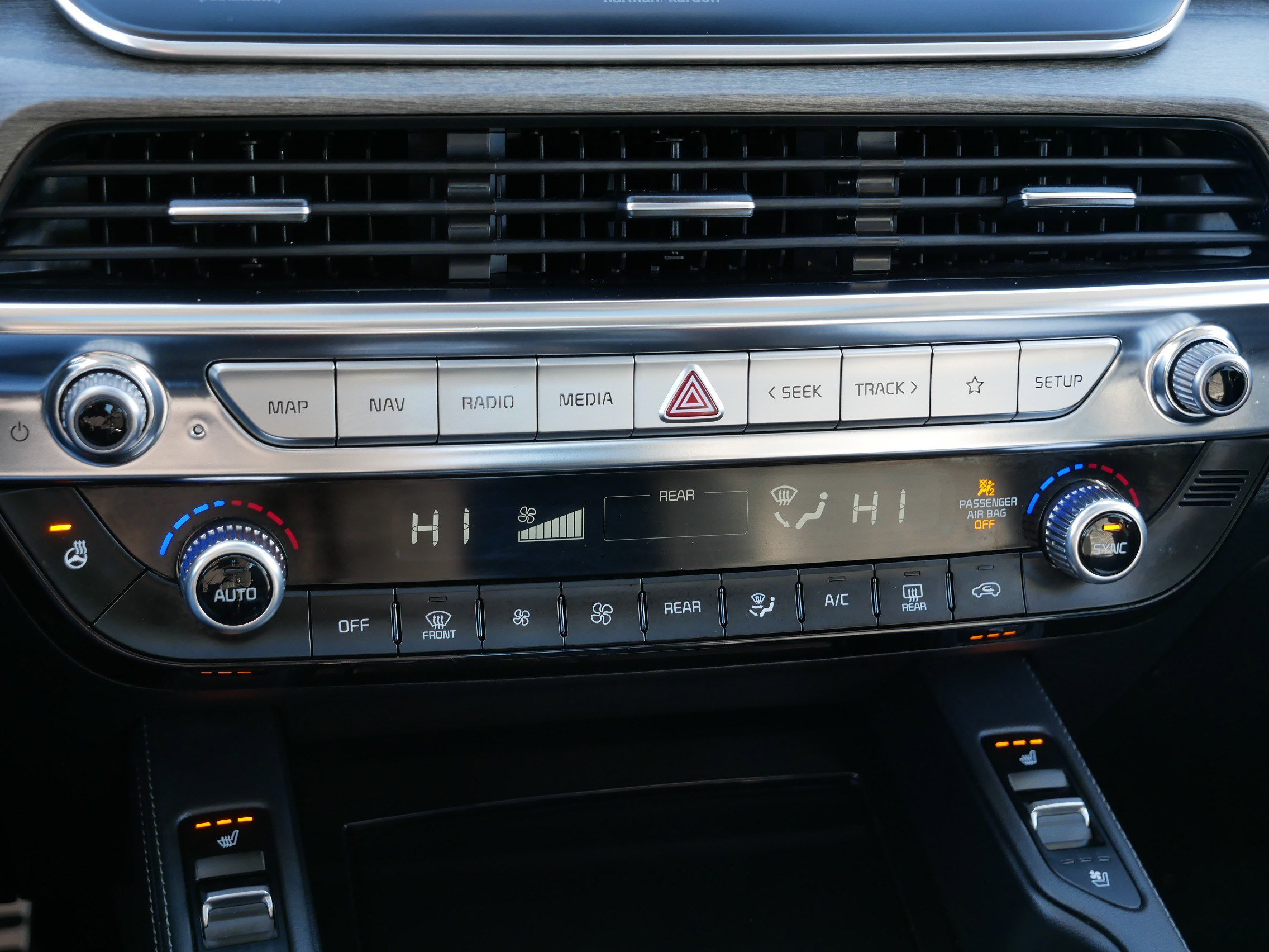 Certified 2022 Kia Telluride SX w/ SX Prestige Package image 23