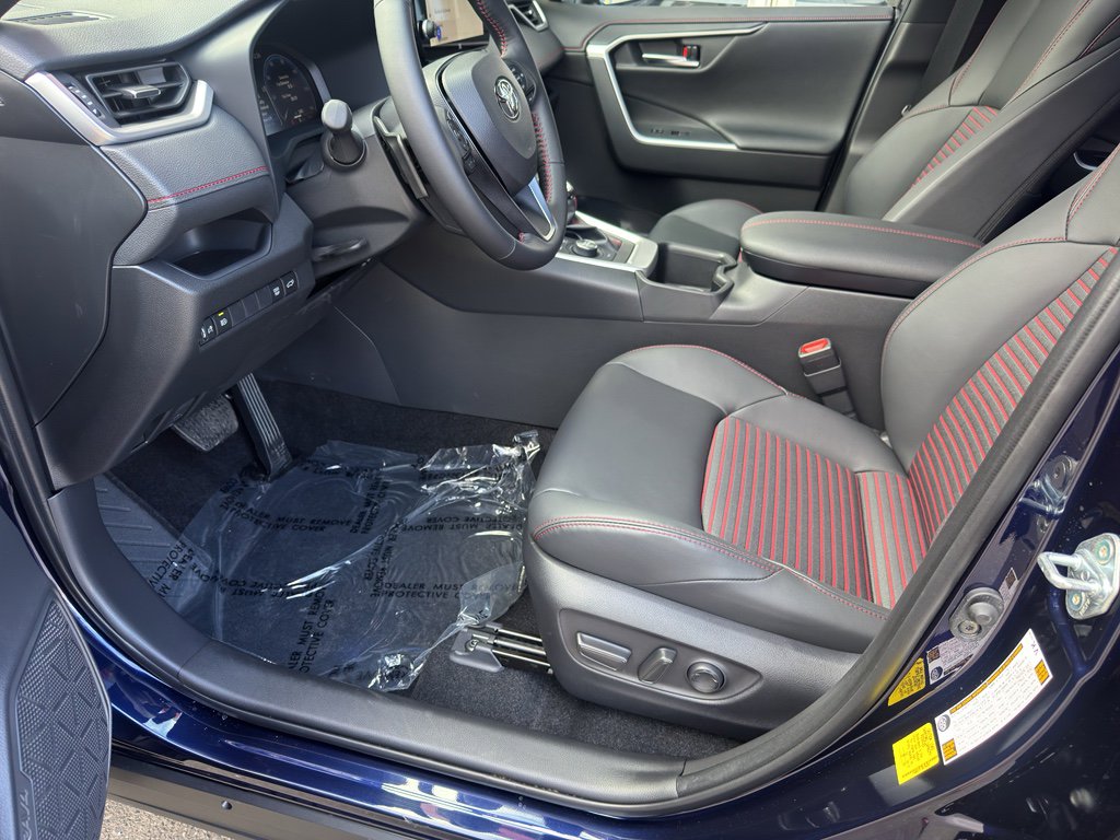 Used 2025 Toyota RAV4 XSE image 5