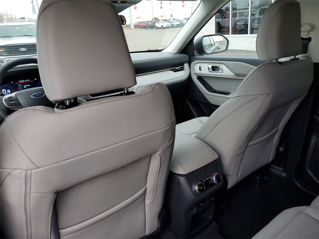 New 2026 Ford Explorer Active image 28