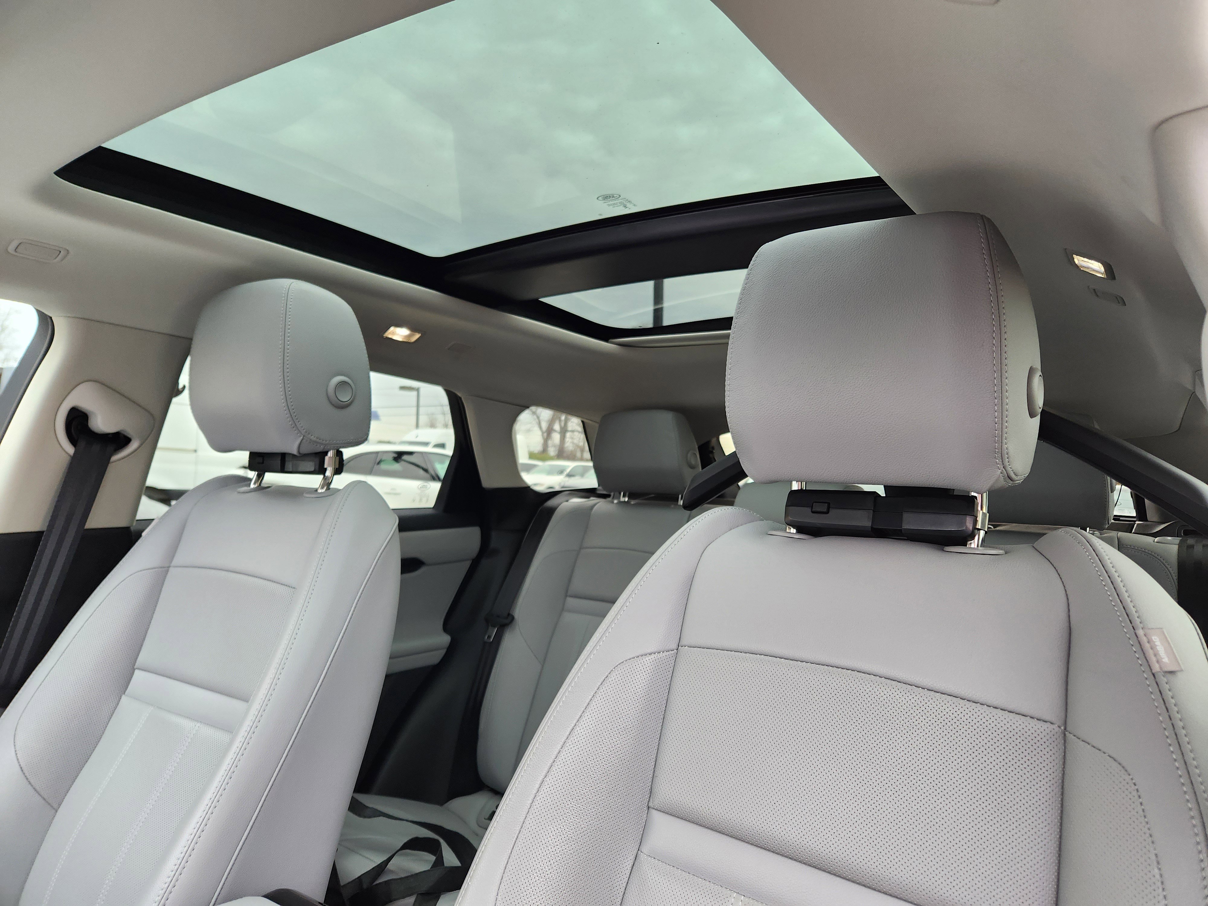 Certified 2025 Land Rover Range Rover Evoque S image 12