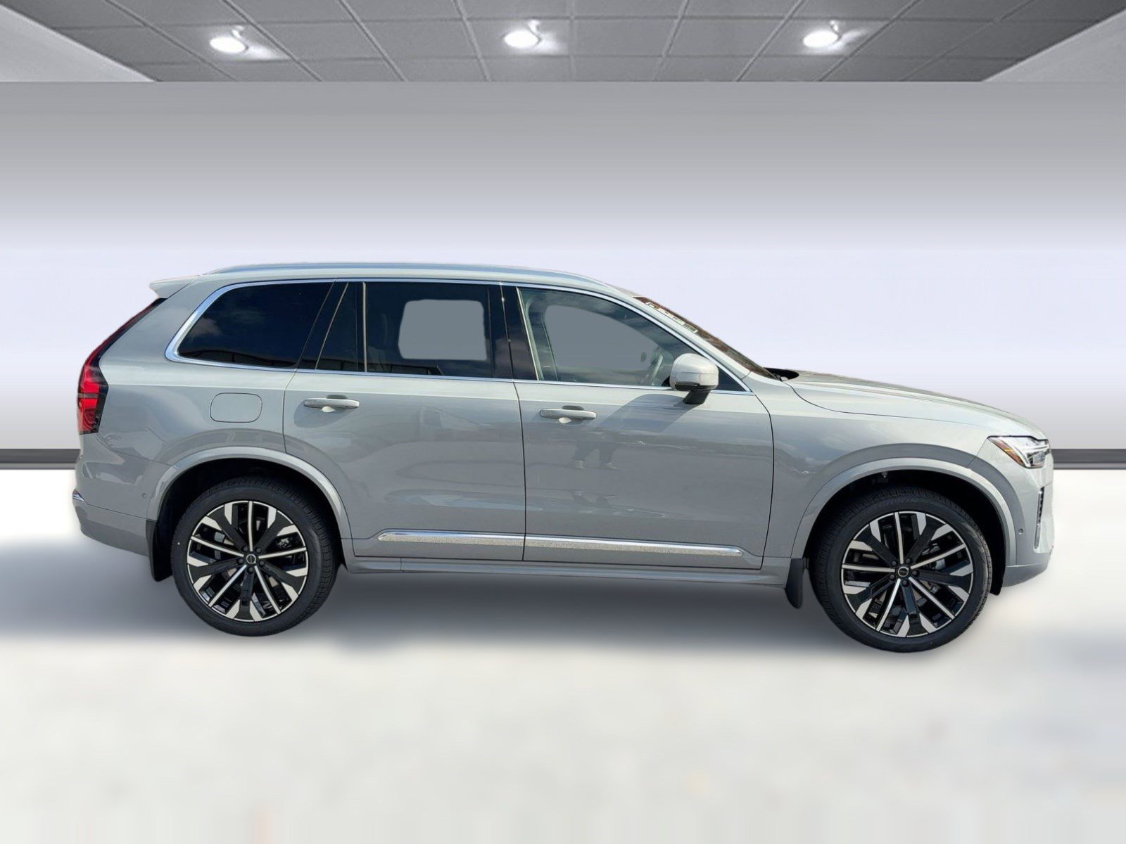 New 2026 Volvo XC90 B6 Plus w/ Protection Package image 8