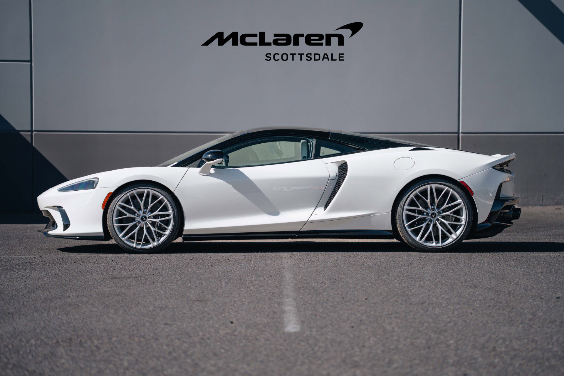 Used 2025 McLaren GTS image 5