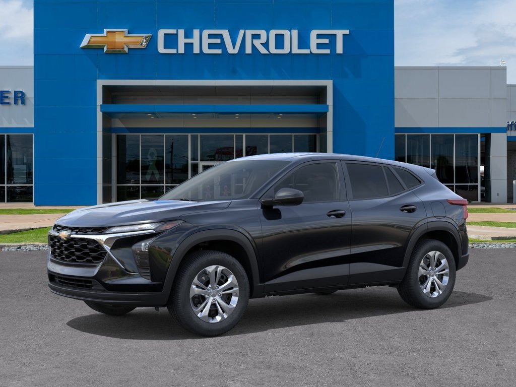 New 2026 Chevrolet Trax LS w/ Driver Confidence Package FWD image 2