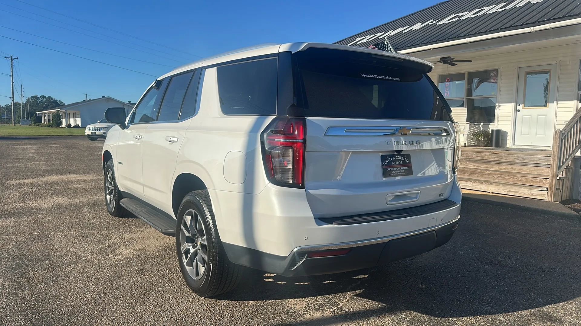 Used 2021 Chevrolet Tahoe LT w/ Rear Media and Nav Package image 7