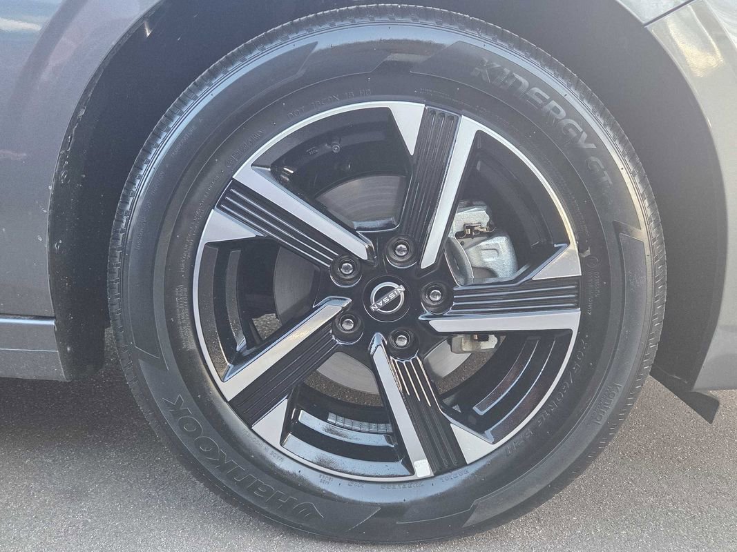 Used 2025 Nissan Sentra SV image 27