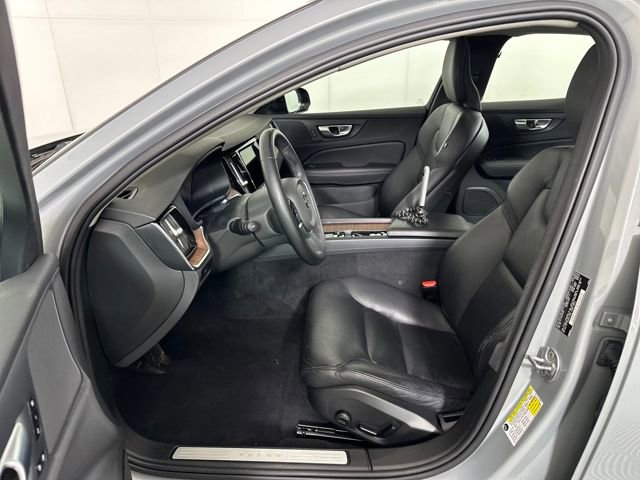 Used 2024 Volvo S60 B5 Plus image 11