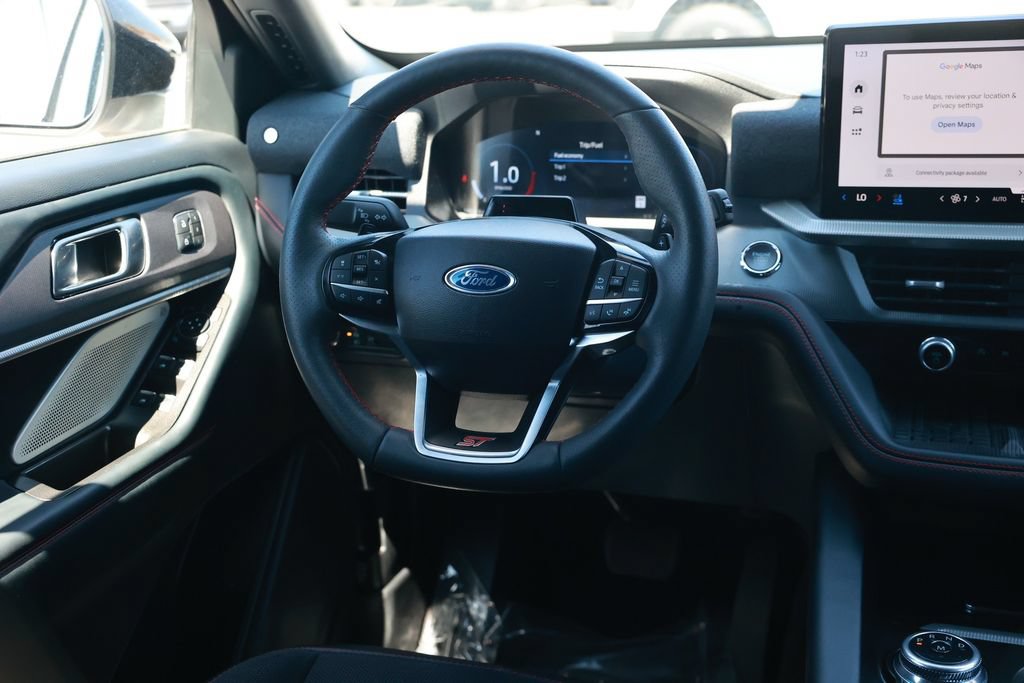 Used 2025 Ford Explorer ST AWD/4WD image 28