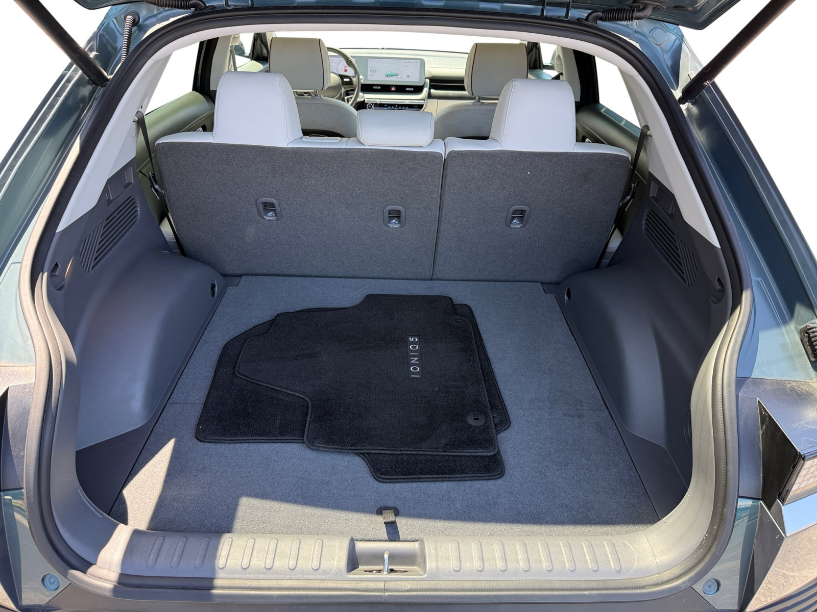 Used 2023 Hyundai Ioniq 5 SEL w/ Cargo Package AWD/4WD image 17