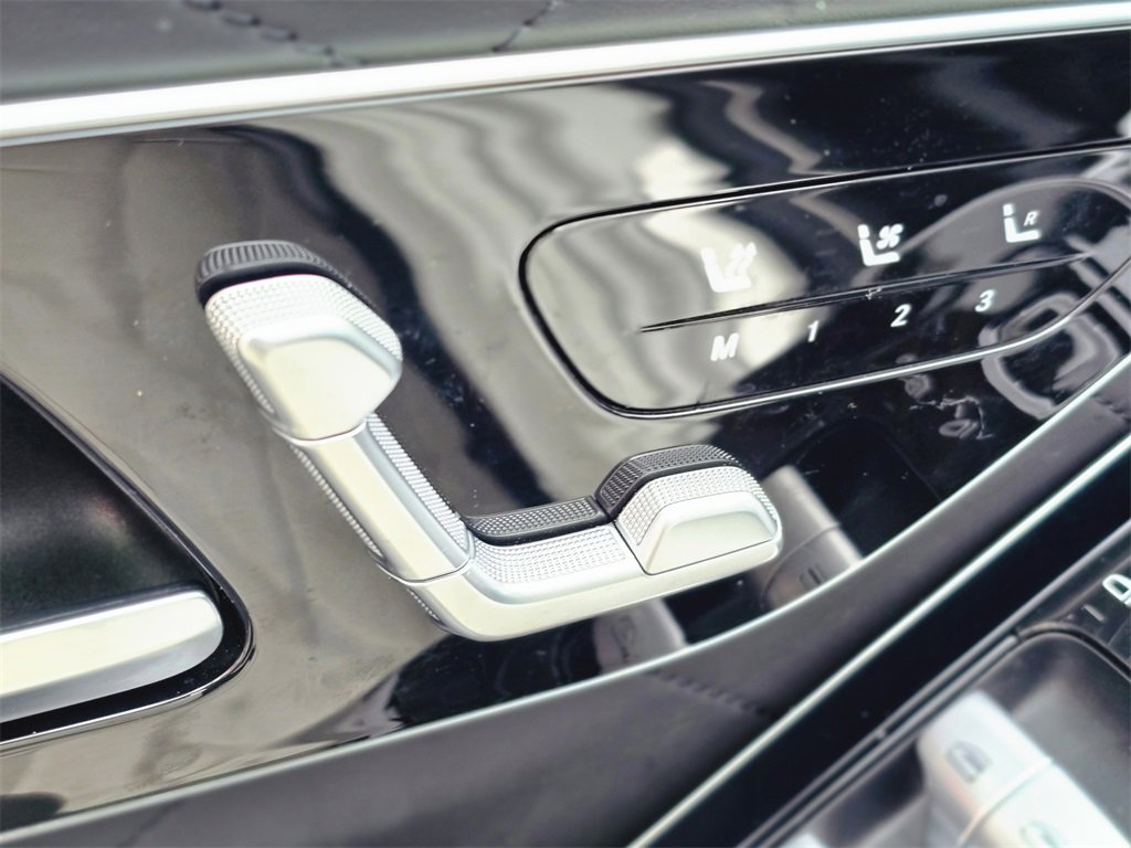 Used 2021 Mercedes-Benz S 580 4MATIC Sedan w/ AMG Line image 25