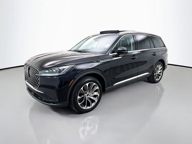 Used 2025 Lincoln Aviator Reserve image 3