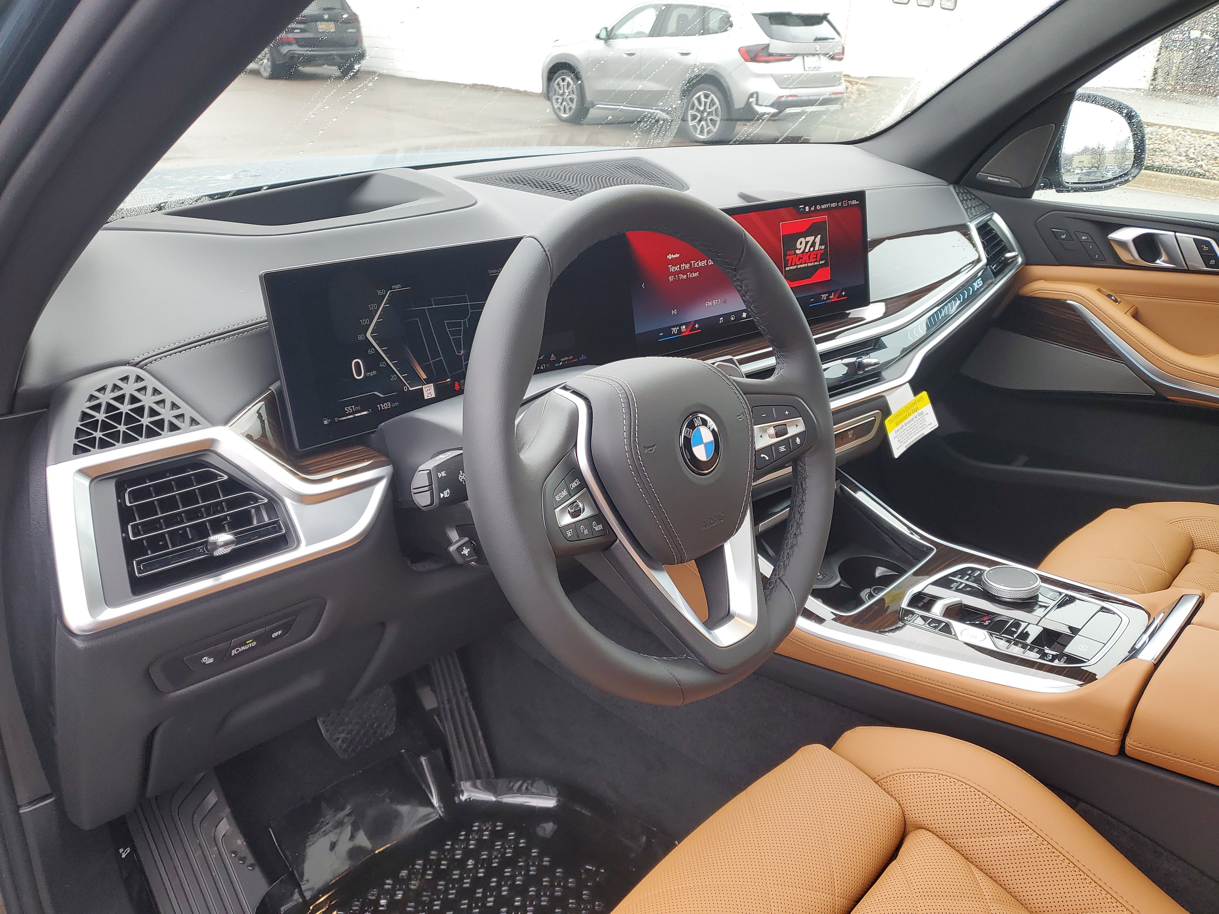 New 2026 BMW X5 xDrive40i w/ Climate Comfort Package image 10