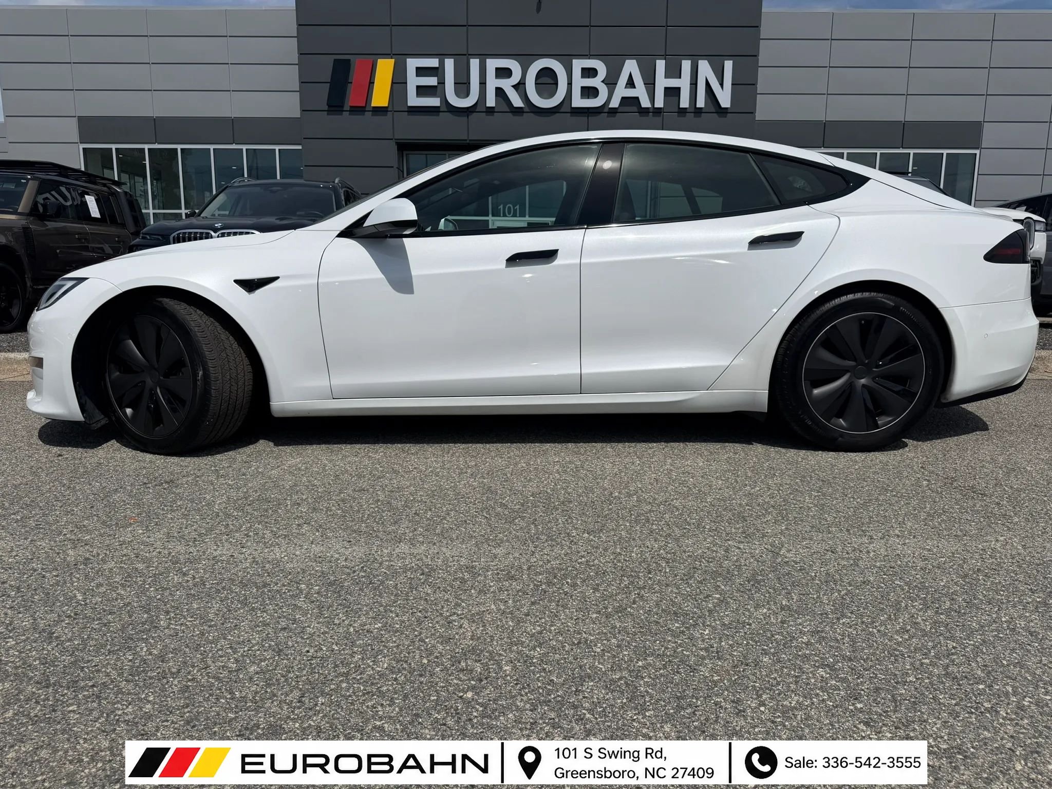 Used 2023 Tesla Model S AWD/4WD image 2