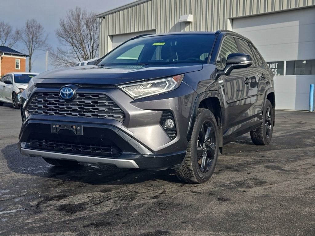 Used 2019 Toyota RAV4 XSE image 3