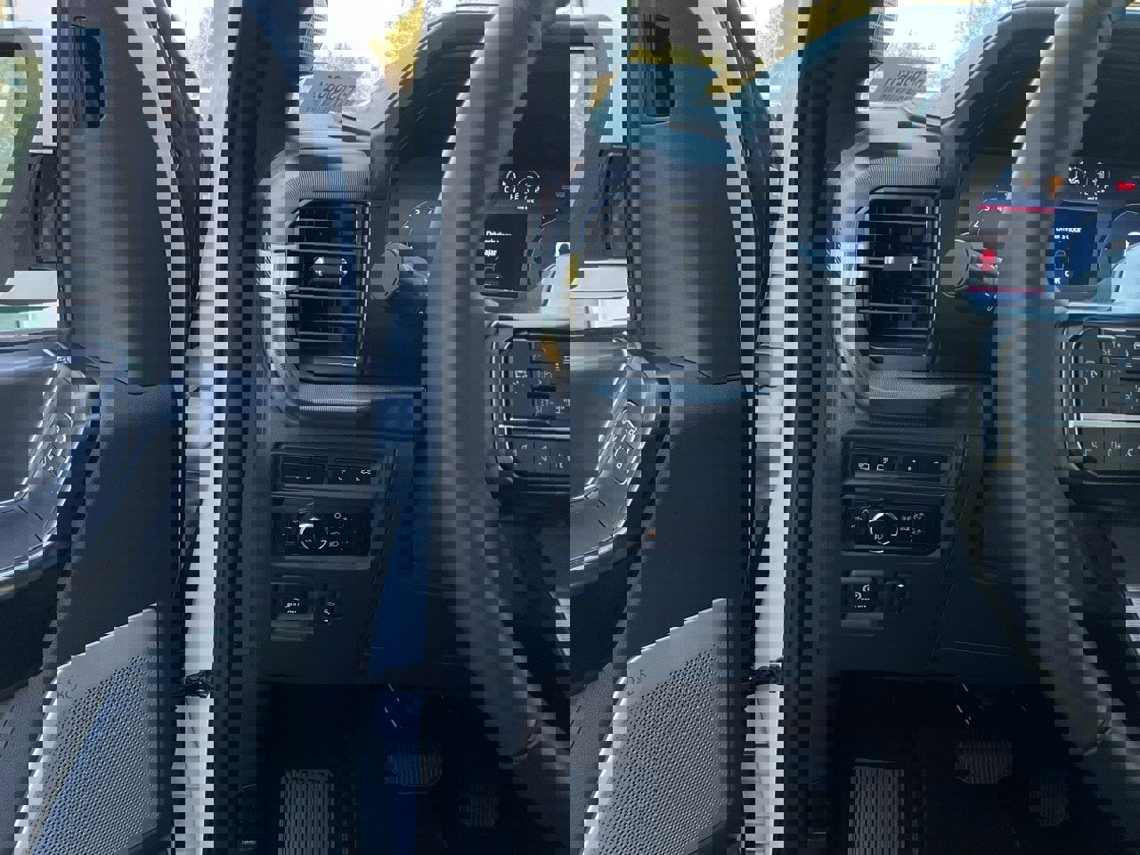 Used 2024 Ford F150 Platinum w/ Equipment Group 702A High image 35