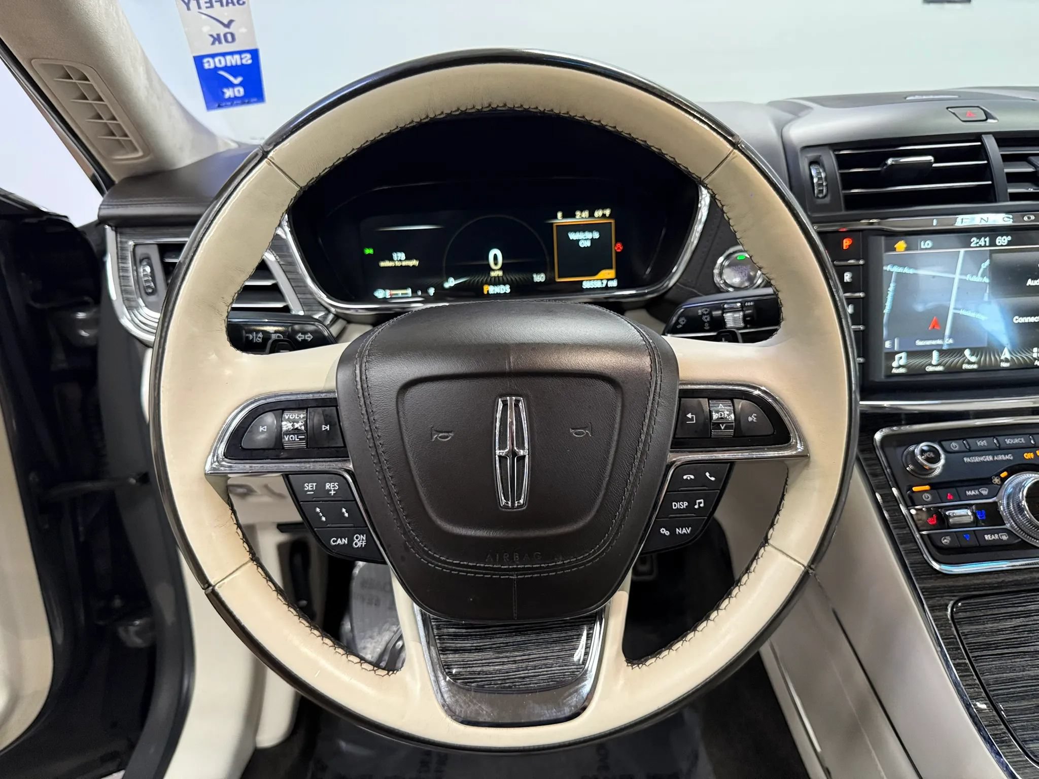 Used 2017 Lincoln Continental Black Label w/ Technology Package FWD image 27