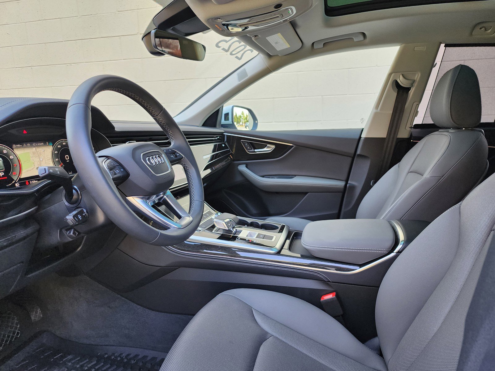 Used 2025 Audi Q8 Premium Plus image 9