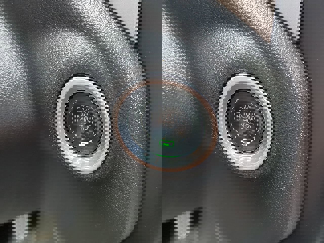 Used 2020 Chevrolet Silverado 1500 LT Trail Boss w/ Midnight Edition image 28