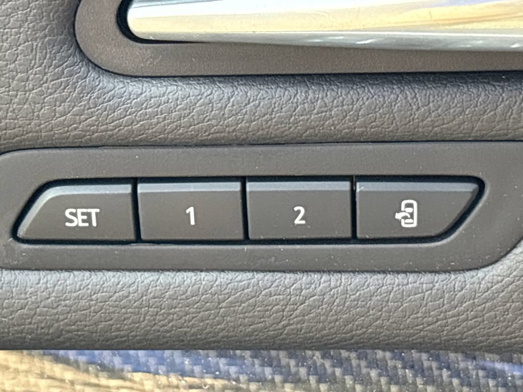 Used 2020 Cadillac XT4 Sport w/ Cold Weather Package FWD image 29
