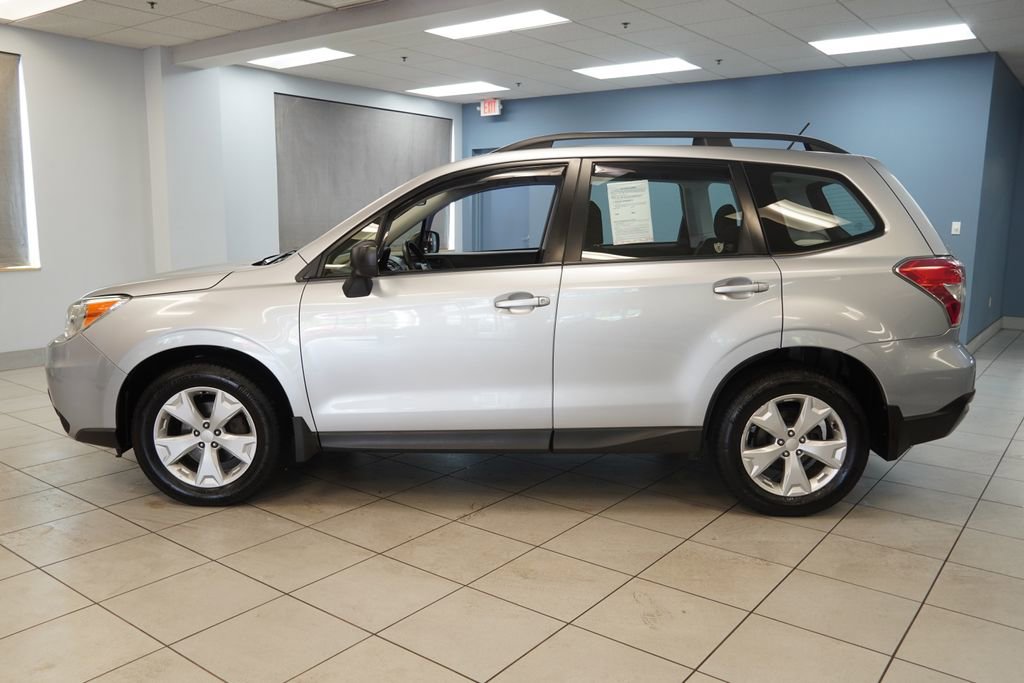 Used 2015 Subaru Forester 2.5i w/ Alloy Wheel Package AWD/4WD image 2