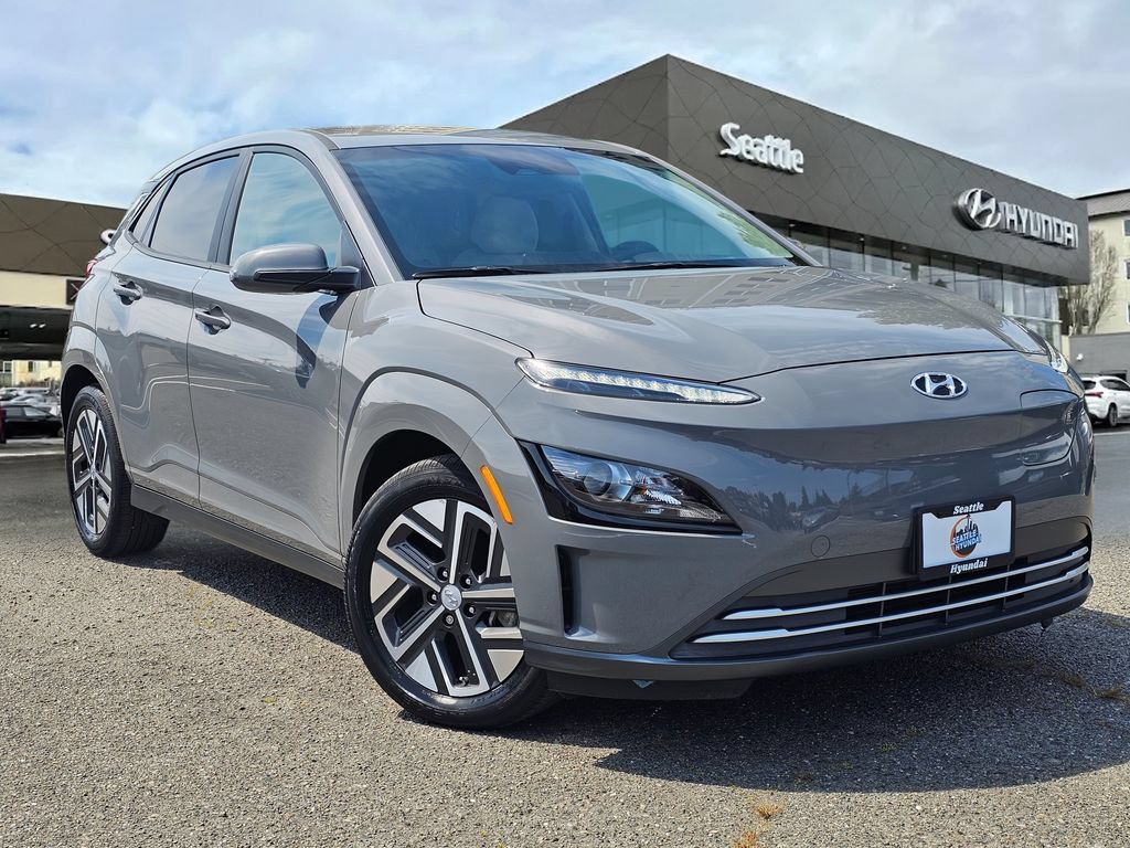Used 2023 Hyundai Kona SE FWD image 1