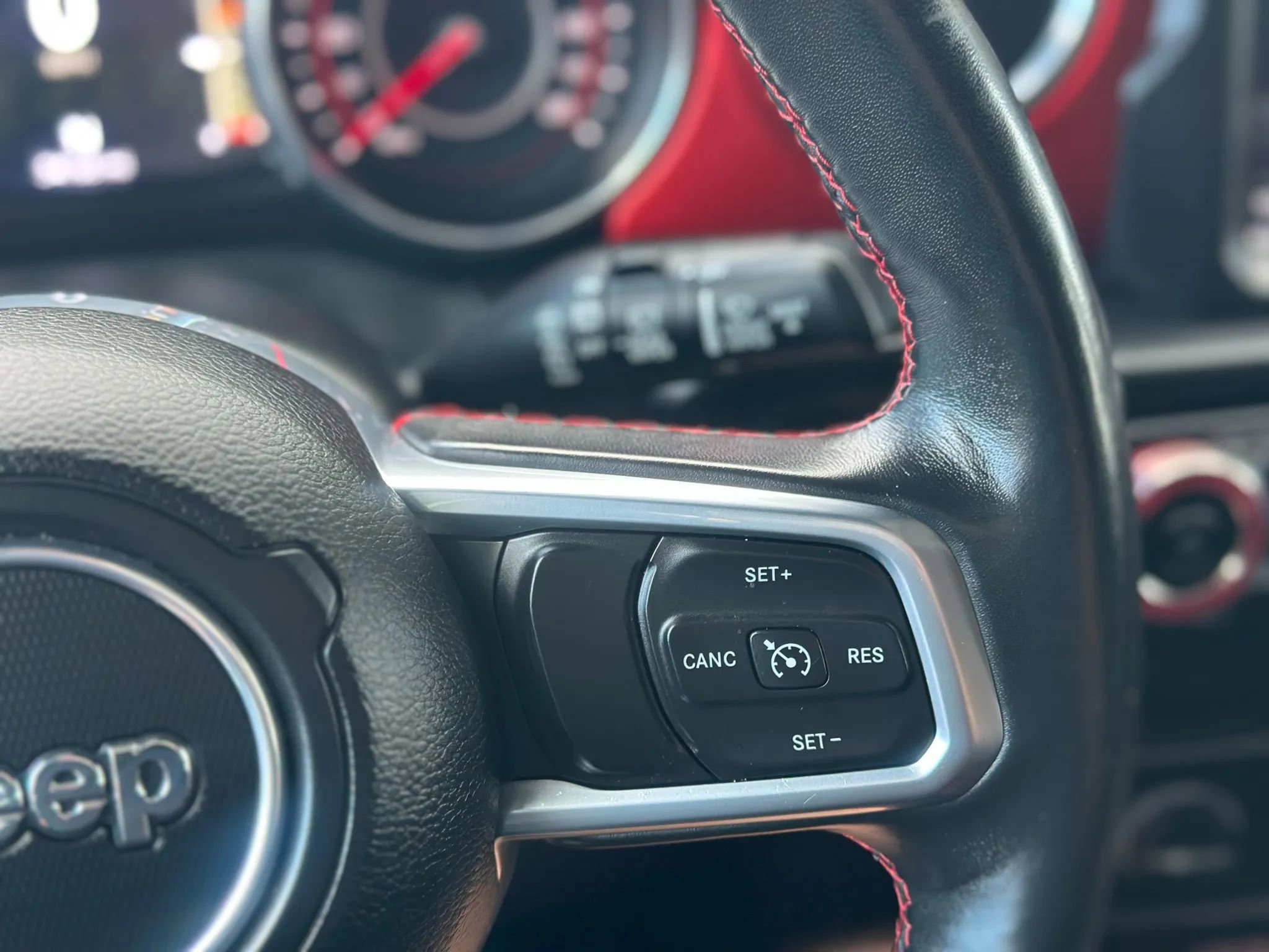 Used 2019 Jeep Wrangler Unlimited Rubicon image 35