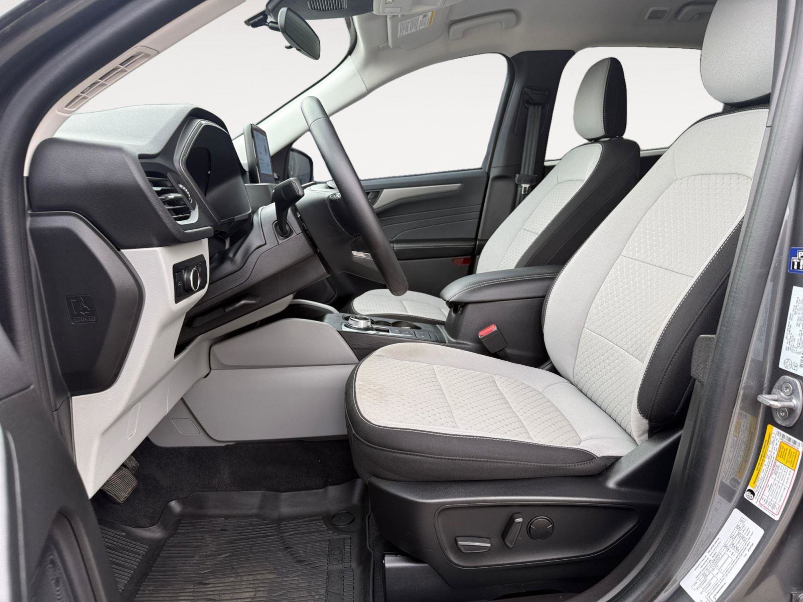 Used 2023 Ford Escape Active image 10