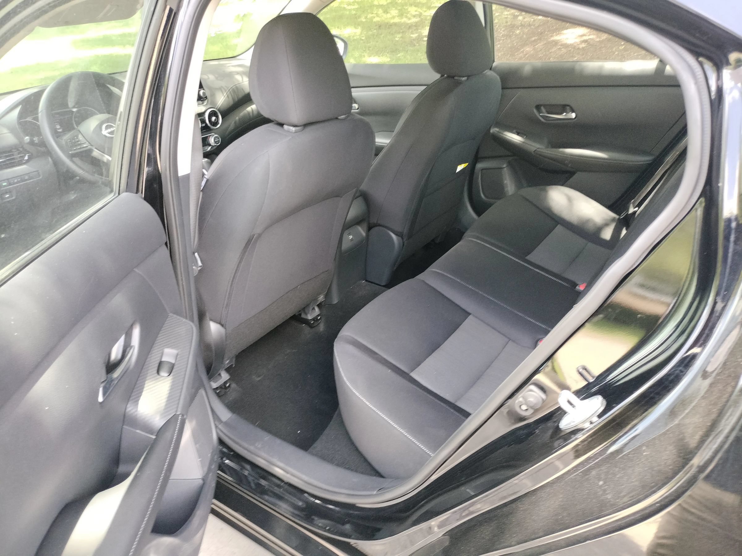 Used 2020 Nissan Sentra SV FWD image 3