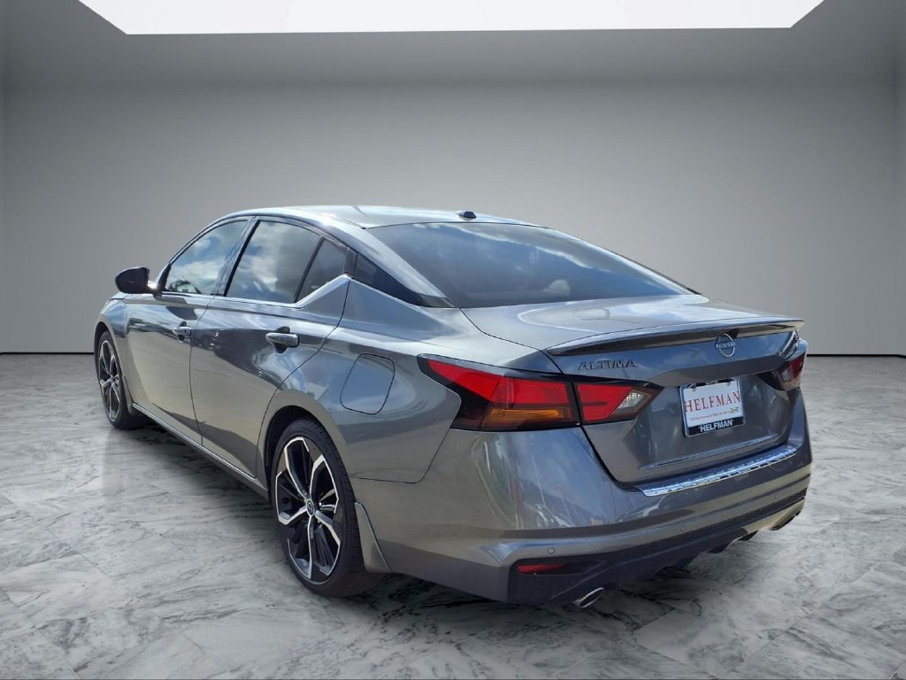 Used 2023 Nissan Altima 2.5 SR FWD image 5