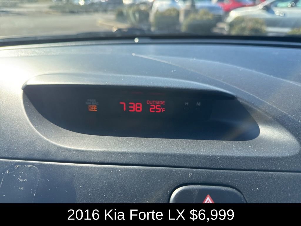 Used 2016 Kia Forte LX image 21