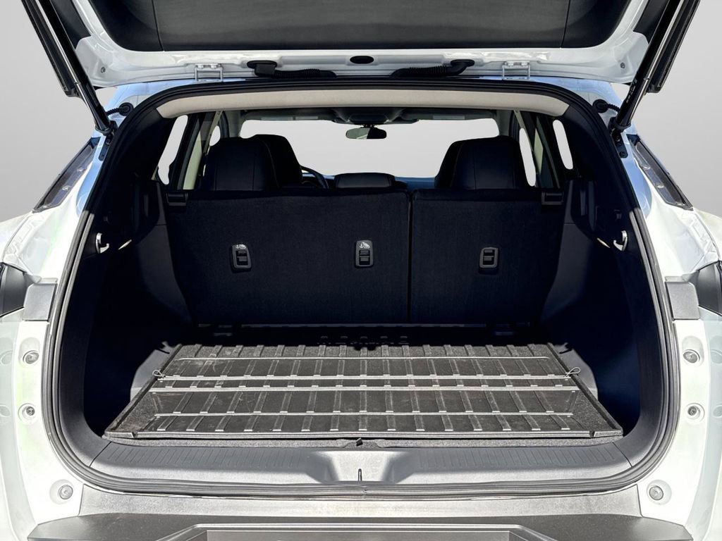 Certified 2025 Nissan Murano SV image 21