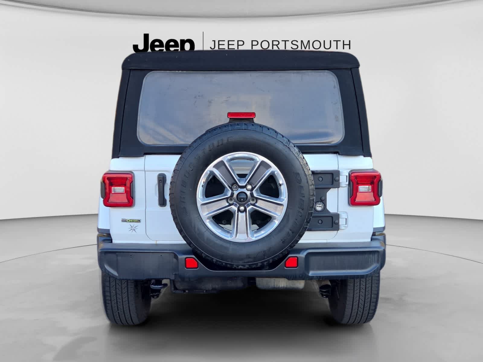 Used 2021 Jeep Wrangler Unlimited Sahara w/ Dual Top Group AWD/4WD image 6