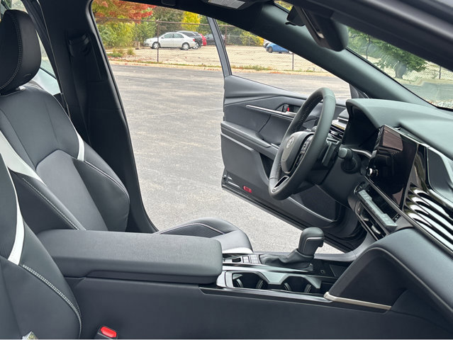 New 2026 Toyota Camry SE image 5