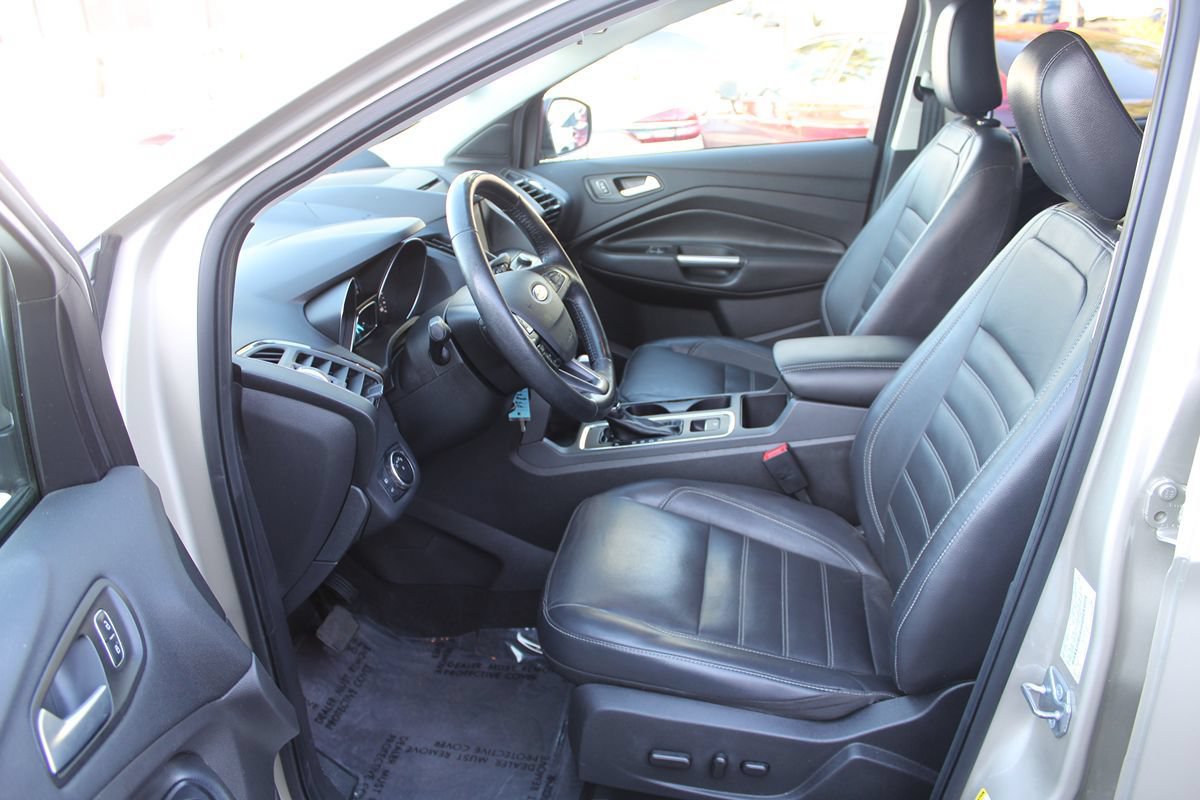 Used 2018 Ford Escape SEL FWD image 18