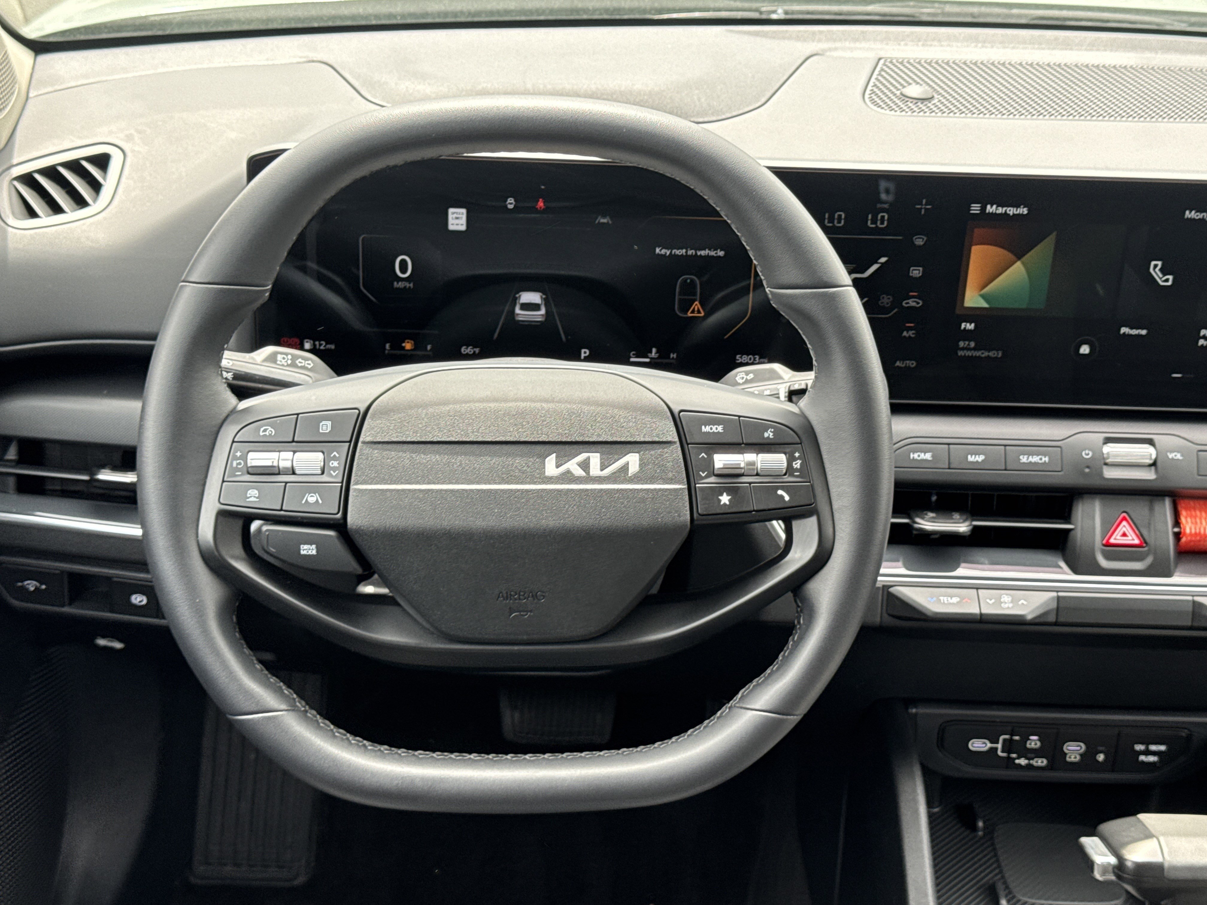 Certified 2025 Kia K4 EX image 24