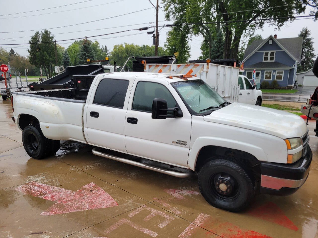 Used 2006 Chevrolet Silverado 3500 LT w/ Heavy-Duty Power Package AWD/4WD image 2
