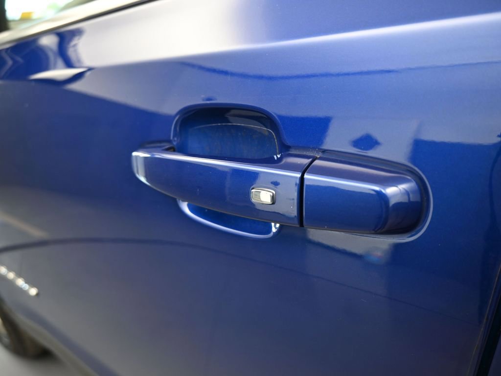 Used 2023 GMC Acadia SLE w/ Driver Convenience Package image 35