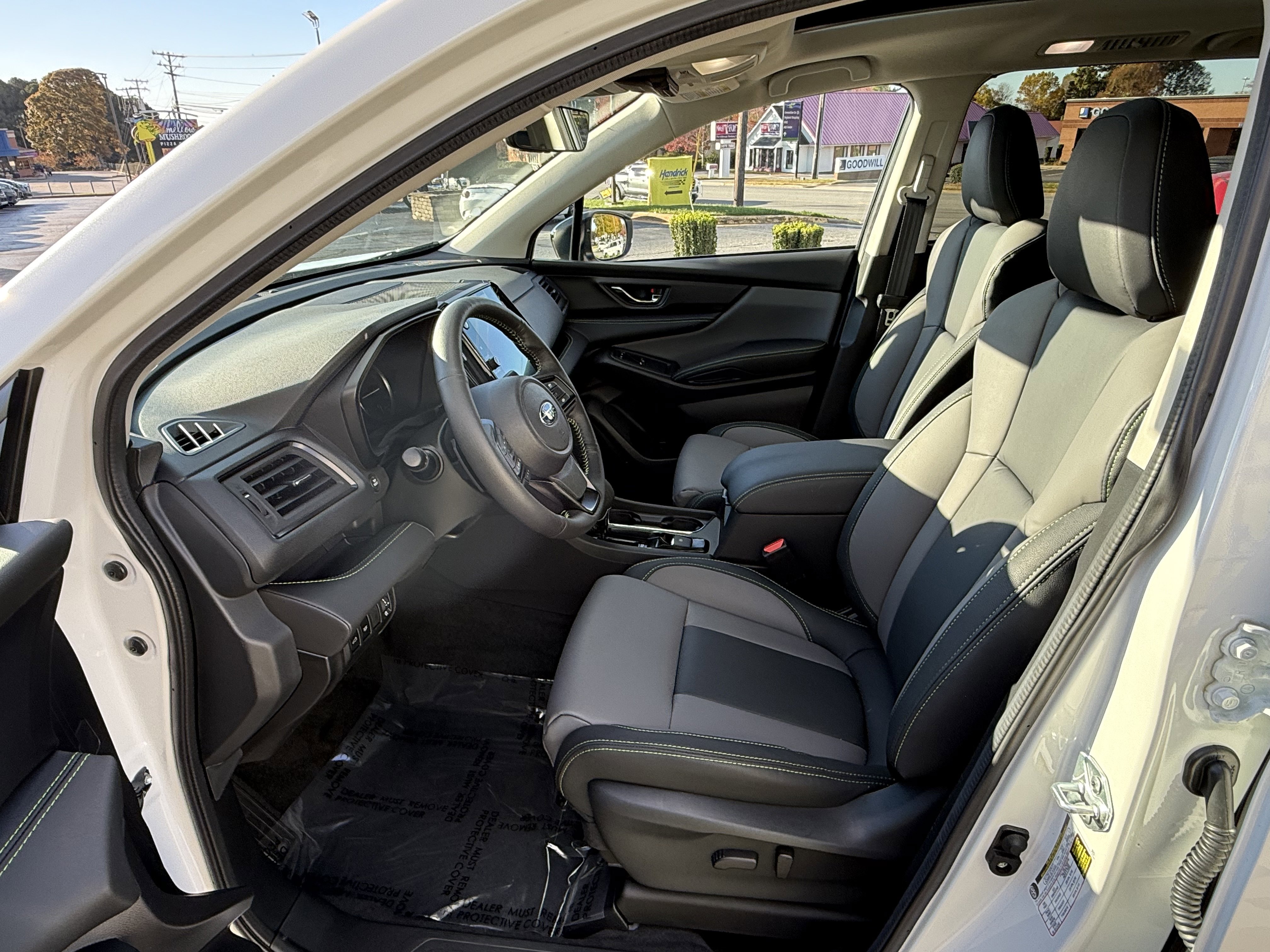 Used 2025 Subaru Ascent Onyx Edition w/ Popular Package #2 image 16