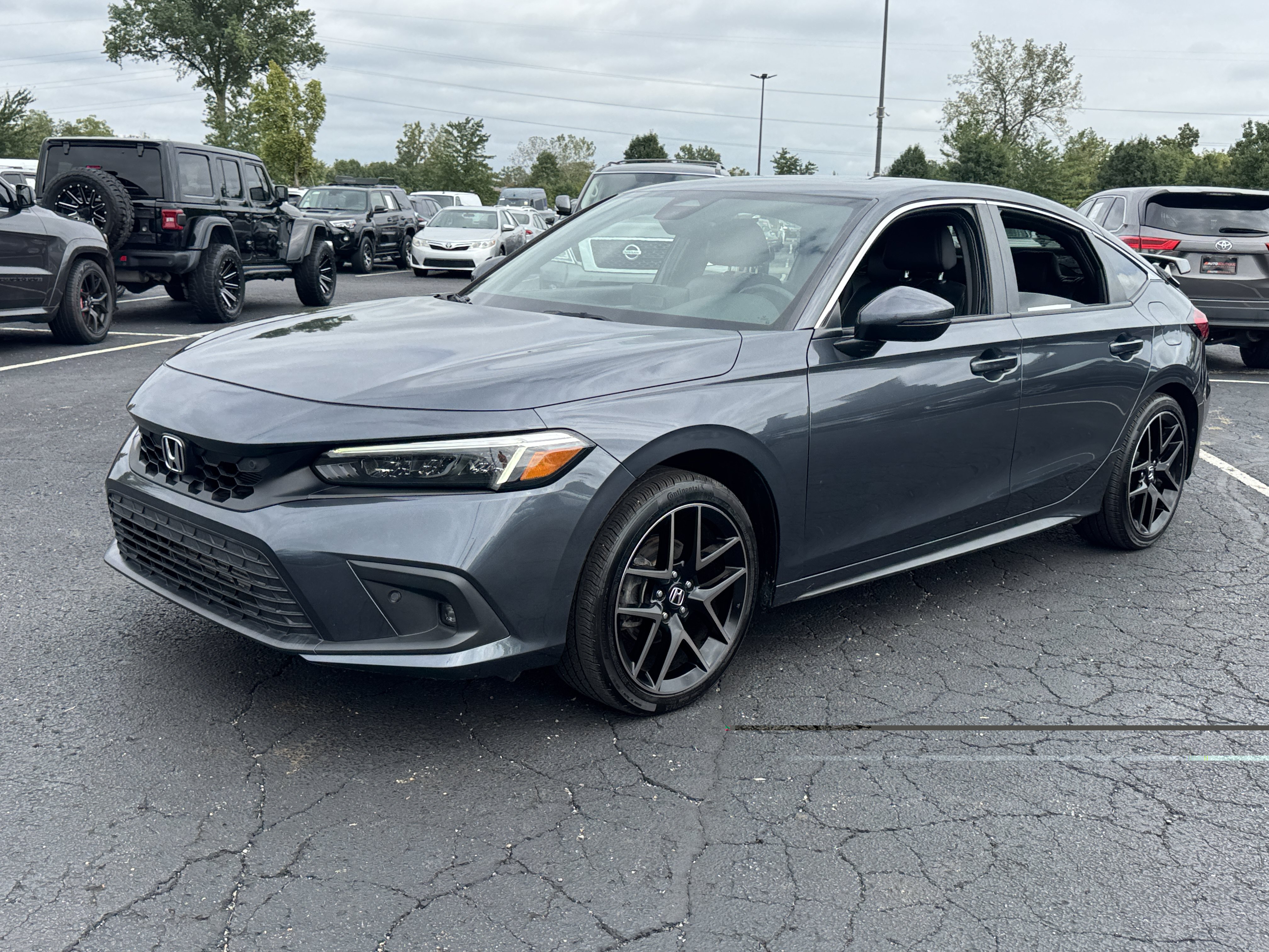 Used 2022 Honda Civic Sport Touring image 8