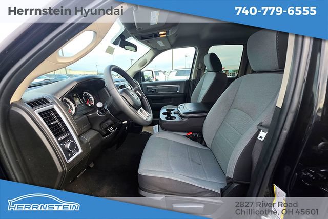 Used 2024 RAM 1500 Classic SLT AWD/4WD image 16