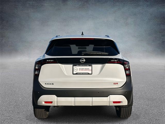 New 2026 Nissan Kicks SR image 3