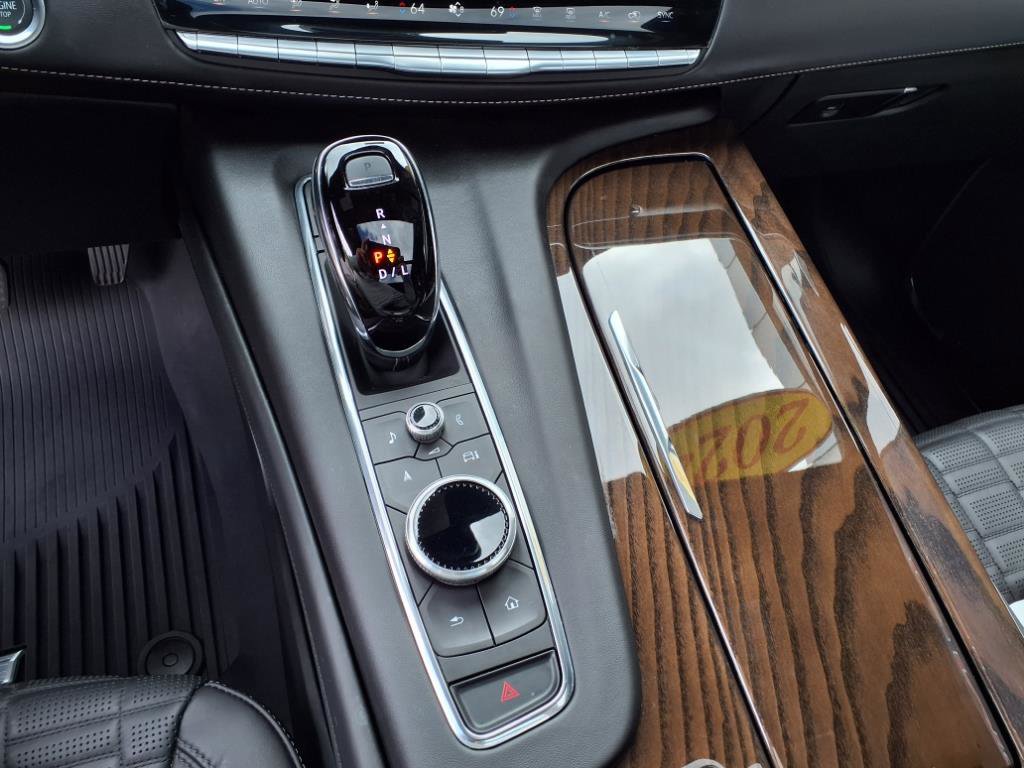 Used 2024 Cadillac Escalade Sport Platinum w/ Heavy-Duty Trailer Package image 19