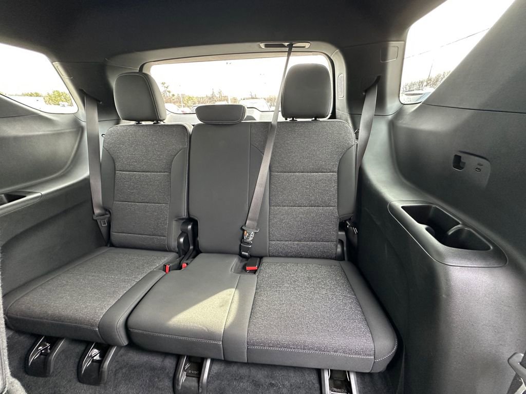 Used 2024 Chevrolet Traverse LT image 24