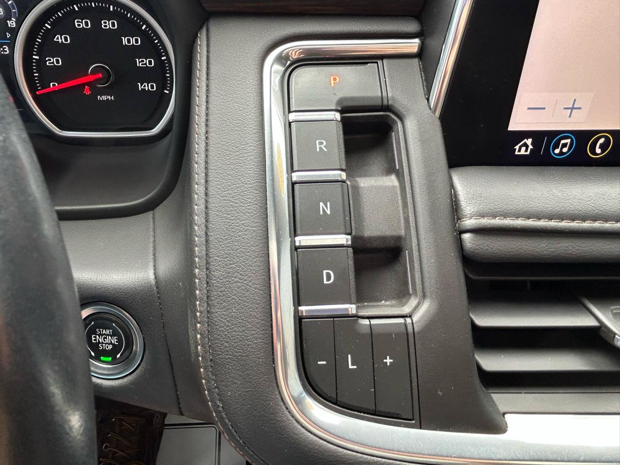 Used 2021 Chevrolet Suburban High Country AWD/4WD image 30
